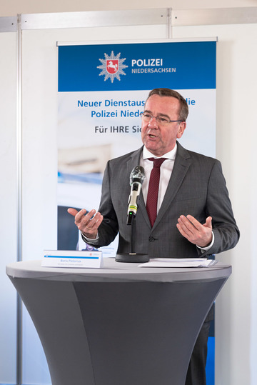 Neuer Dienstausweis für die Polizei Niedersachsen