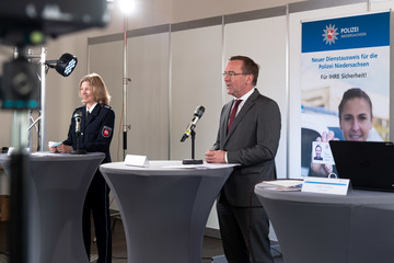 Neuer Dienstausweis für die Polizei Niedersachsen